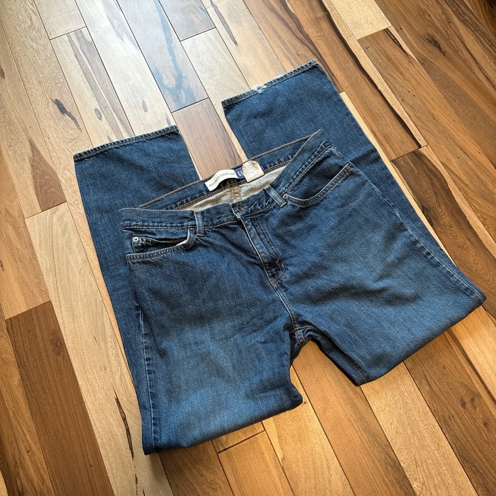 GAP Modern Bootcut Womens size 14 Ankle Jeans
